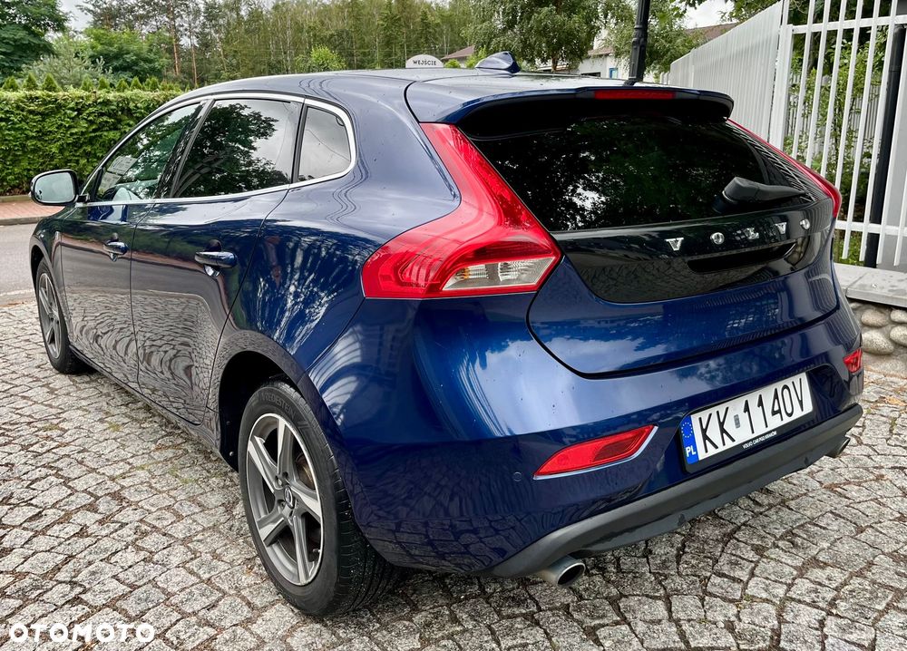 Volvo V40 D4 Drive-E Ocean Race - 14