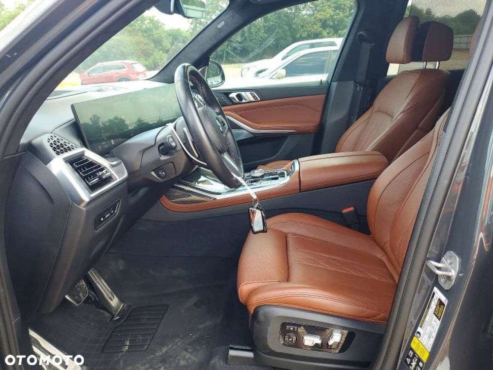 BMW X7 - 8