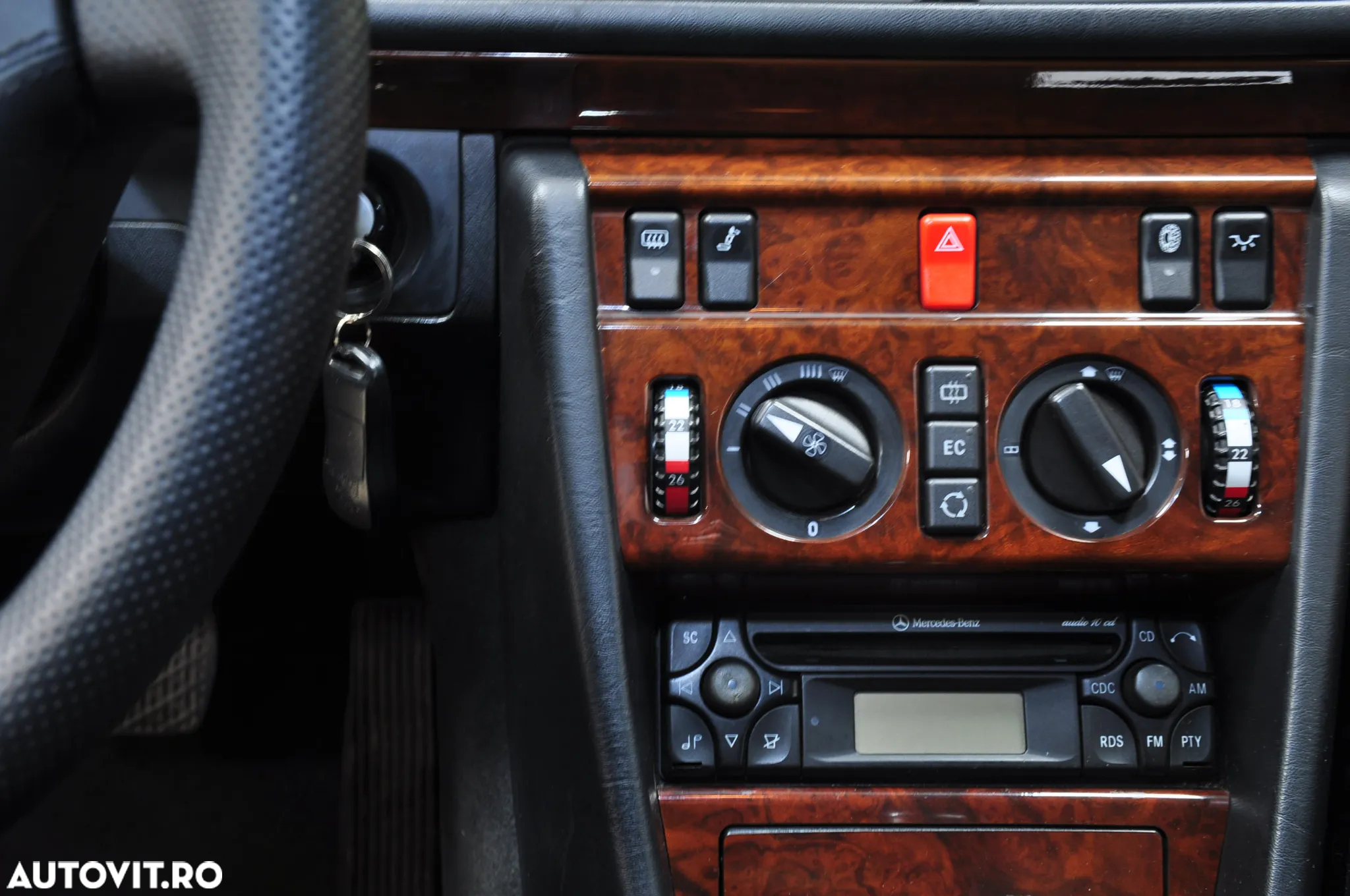 Mercedes-Benz W124 - 16
