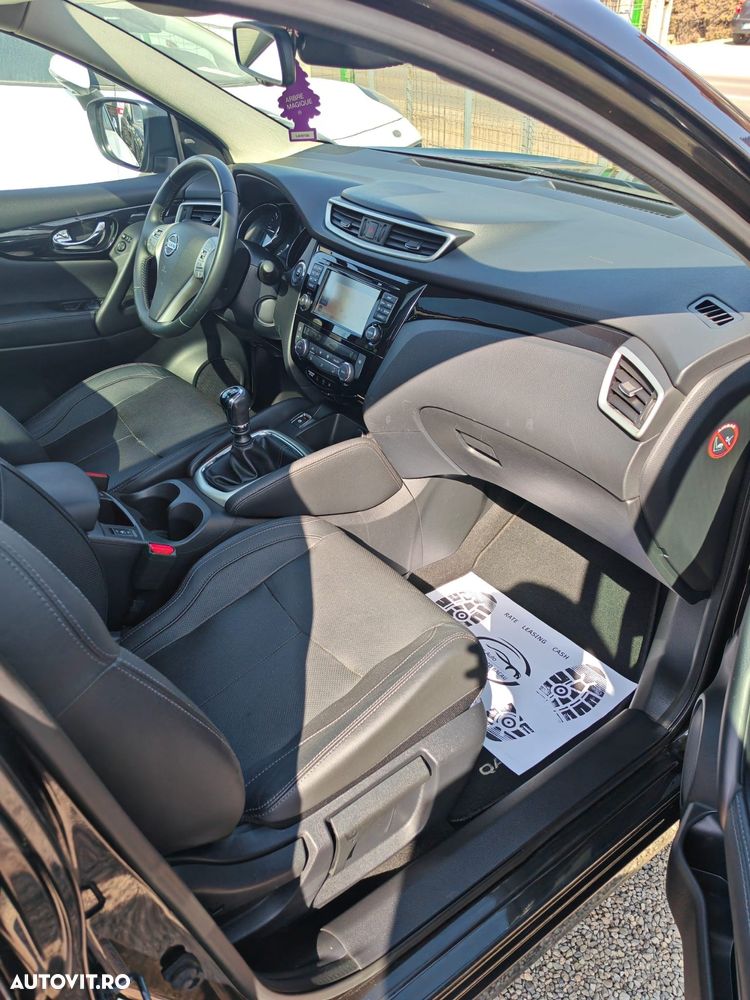 Nissan Qashqai 1.6 DCI 4 x 4 DPF Start/Stop tekna - 24