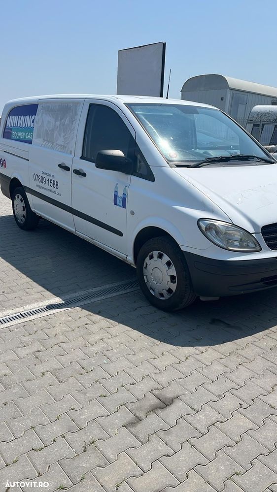 Dezmembram Mercedes-Benz Vito 2.2 diesel din 2008 - 3