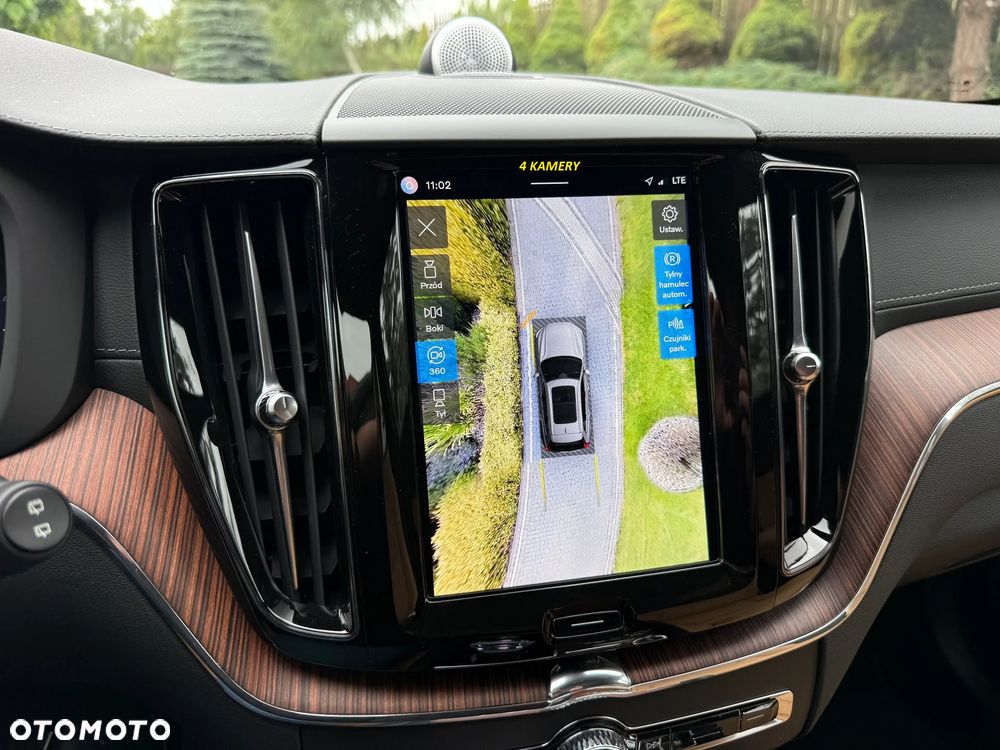 Volvo XC 60 B4 D Plus Dark - 14
