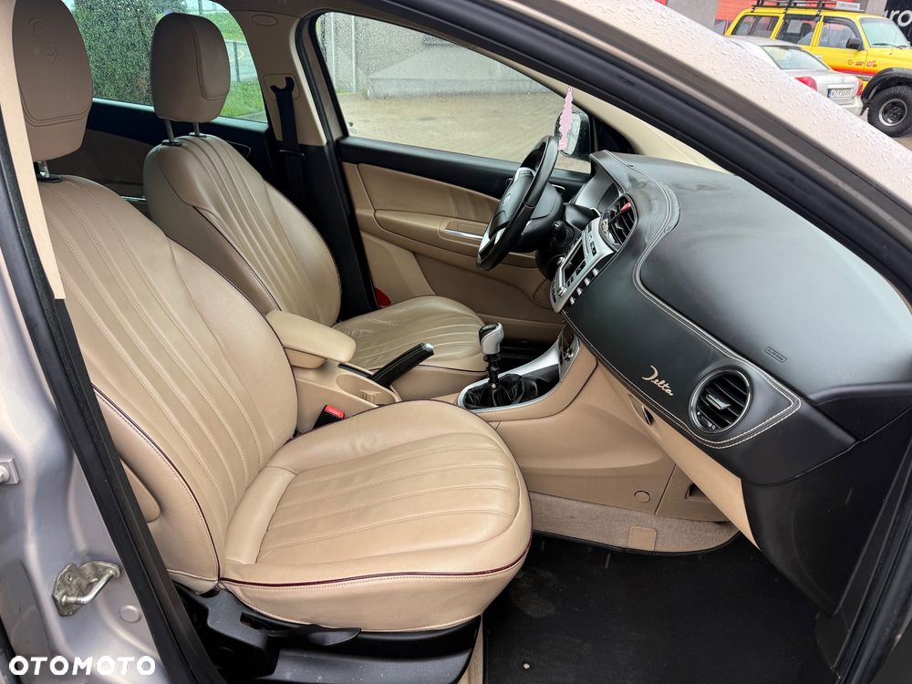 Lancia Delta 1.6 MJ Platino - 19
