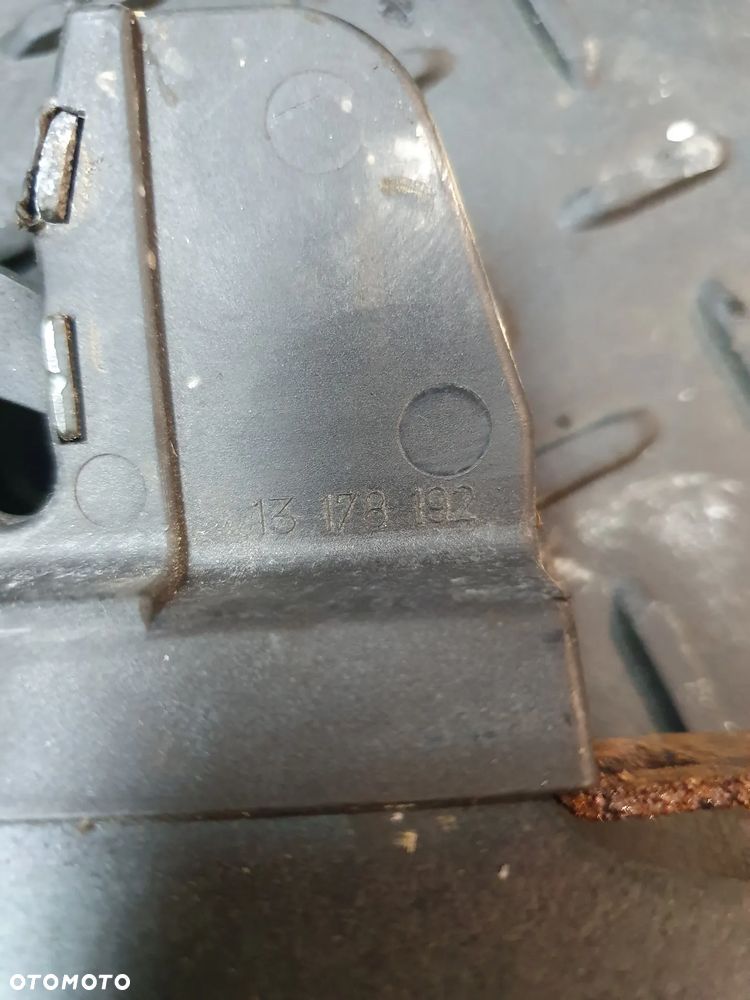 OPEL VECTRA C SEDAN ZAMEK KLAPY BAGAŻNIKA 13178192 495072894 - 11