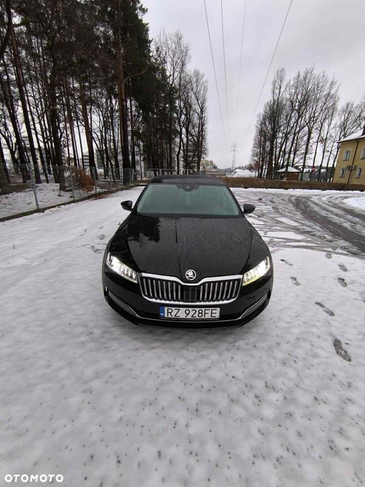 Skoda Superb 2.0 TDI Ambition - 17