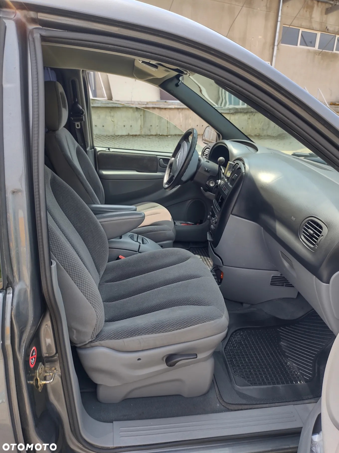 Chrysler Voyager - 11
