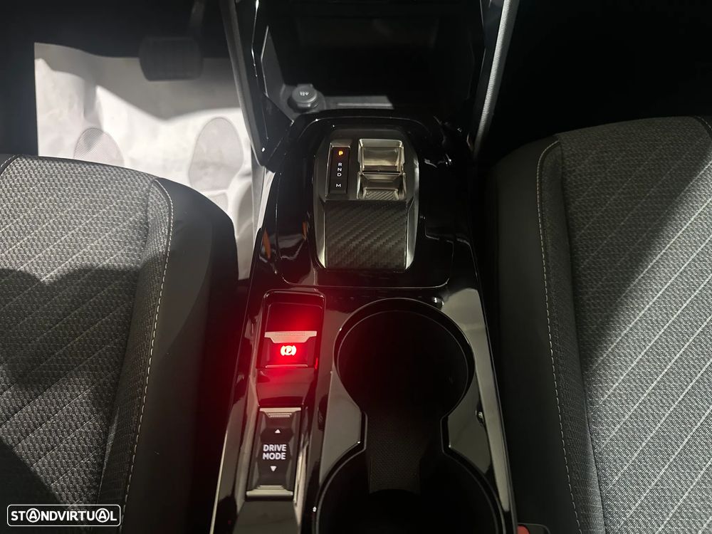 Peugeot 2008 1.2 PureTech Style - 9