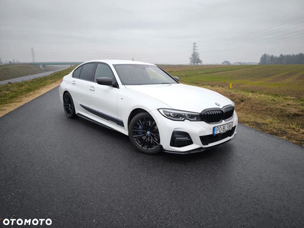 BMW Seria 3 330i M Sport sport - 18