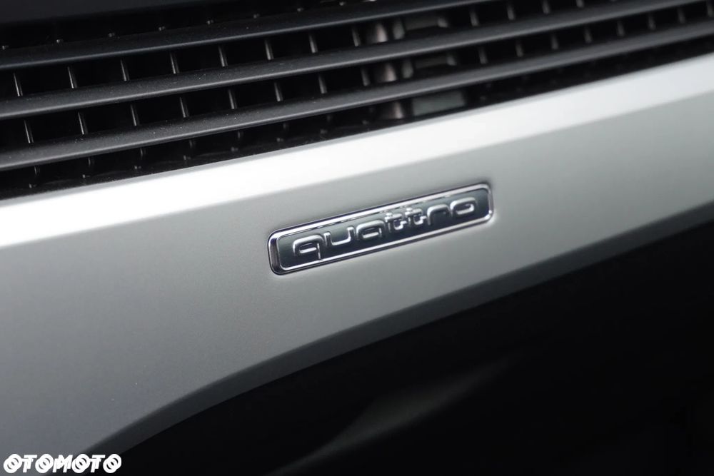 Audi A4 Avant 40 TDI quattro S tronic S line - 39