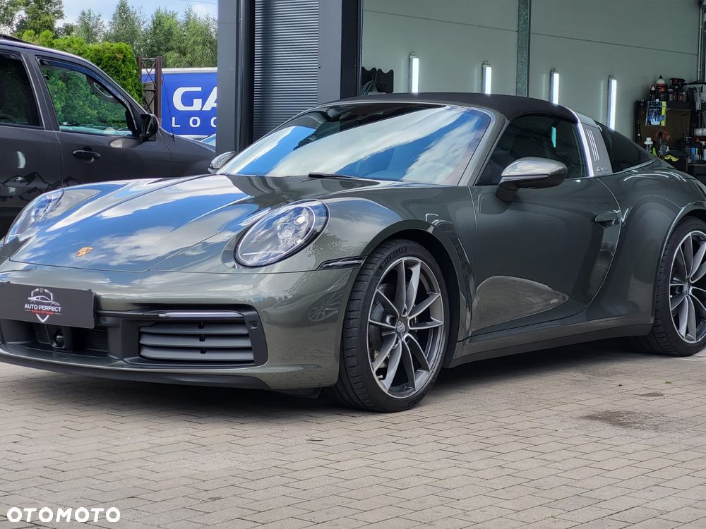 Porsche 911 Targa 4 - 11