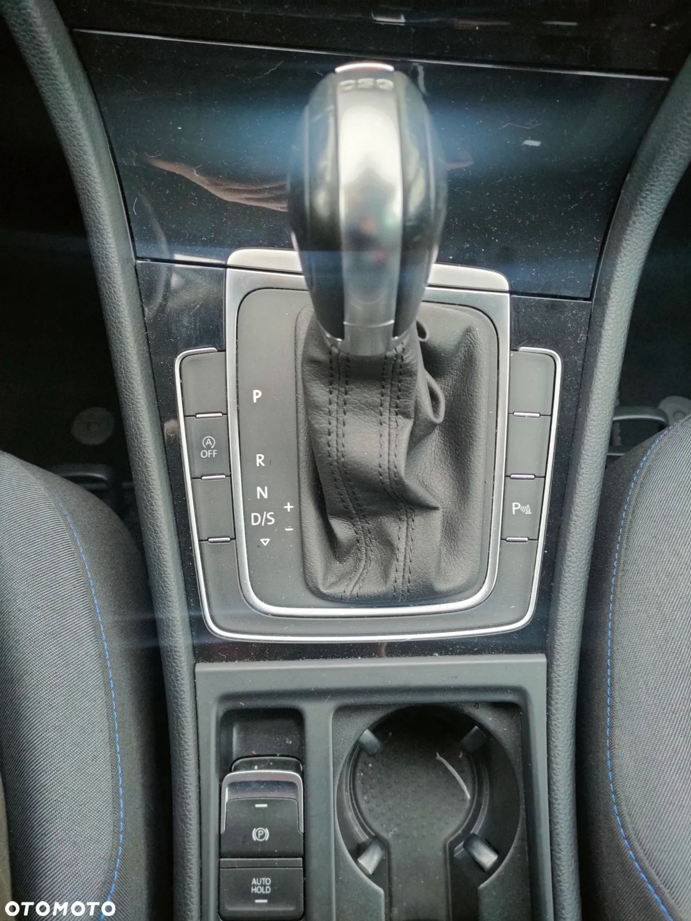 Volkswagen Golf - 17