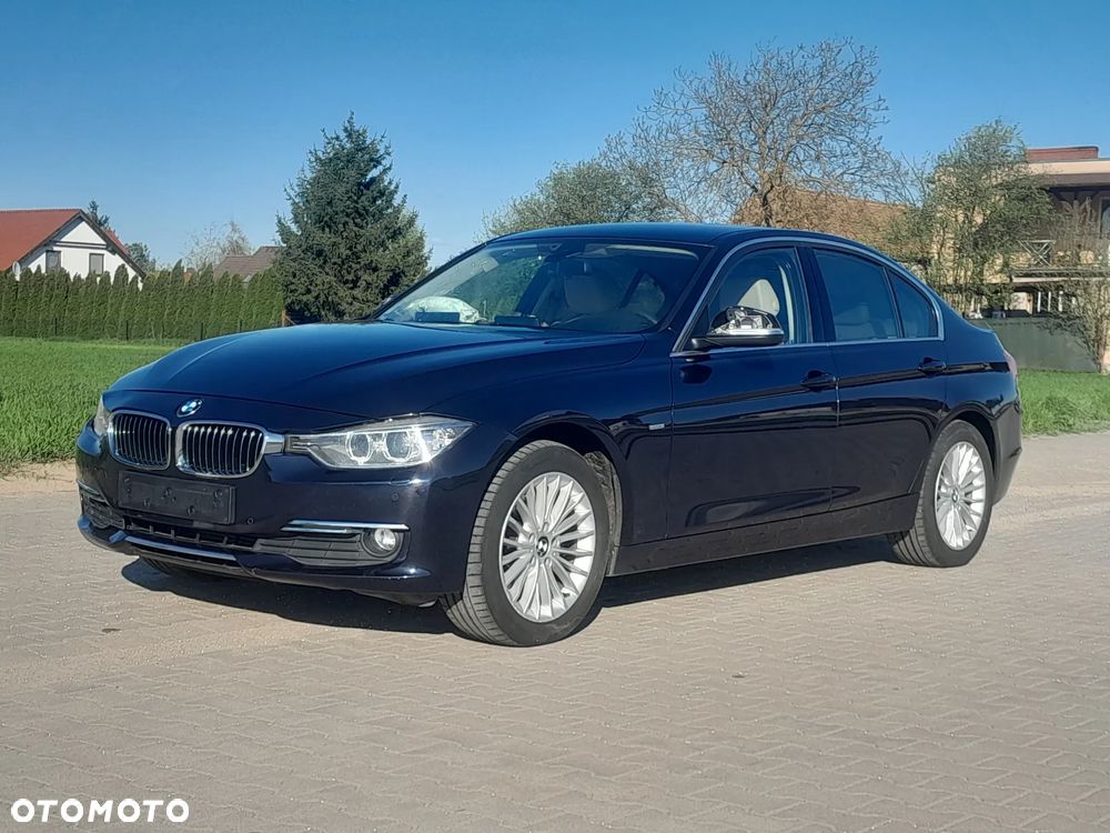 BMW Seria 3 320d Luxury Line - 2