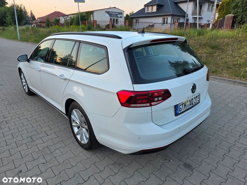 Volkswagen Passat - 3