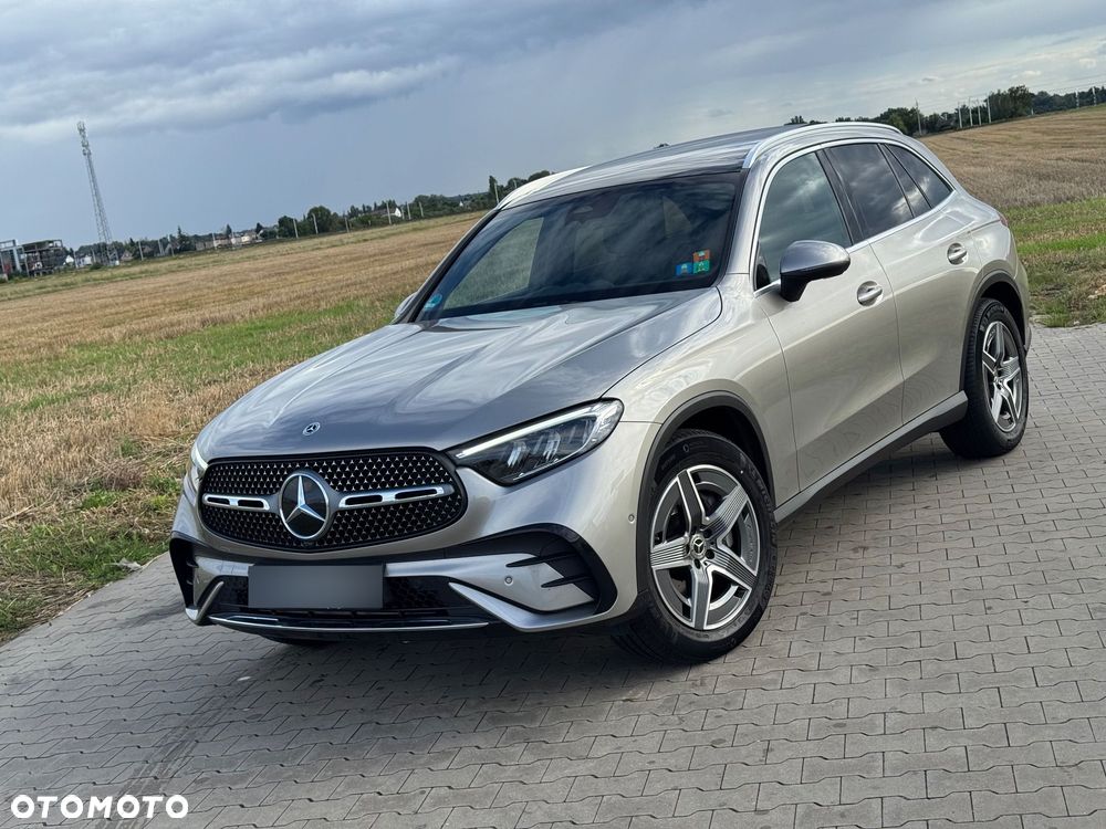 Mercedes-Benz GLC 300 4Matic 9G-TRONIC AMG Line Plus - 4
