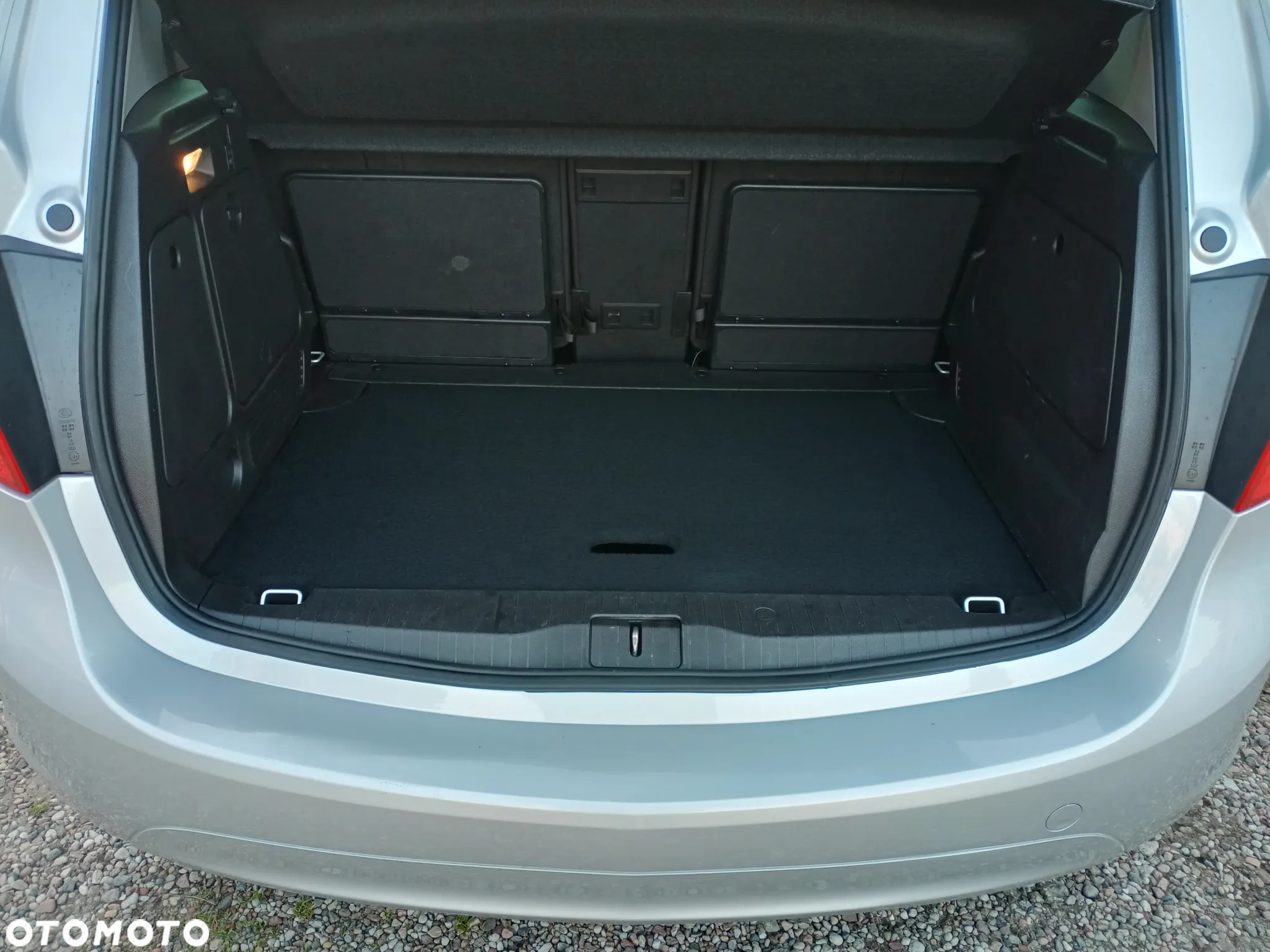 Opel Meriva - 10