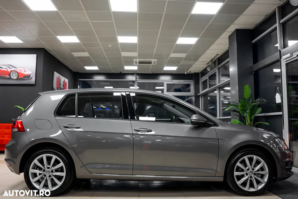 Volkswagen Golf 1.4 TSI BlueMotion Technology DSG Highline - 38