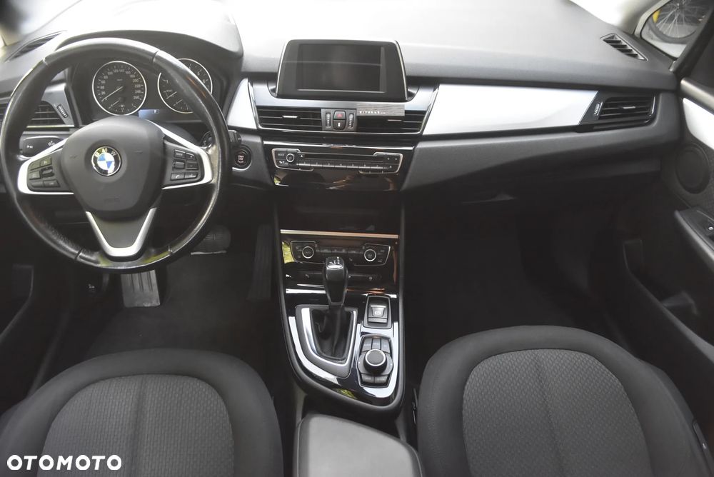 BMW Seria 2 220i Luxury Line - 7