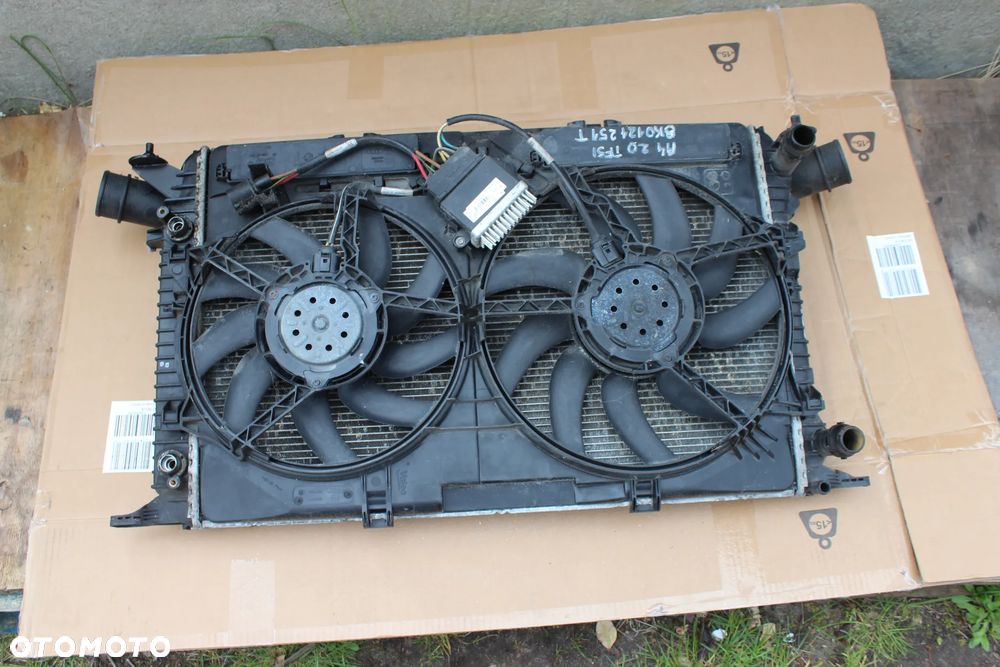 KOMPLET CHŁODNIC WENTYLATOR AUDI A4 A5 Q5 8K0121251T 2014 - 6
