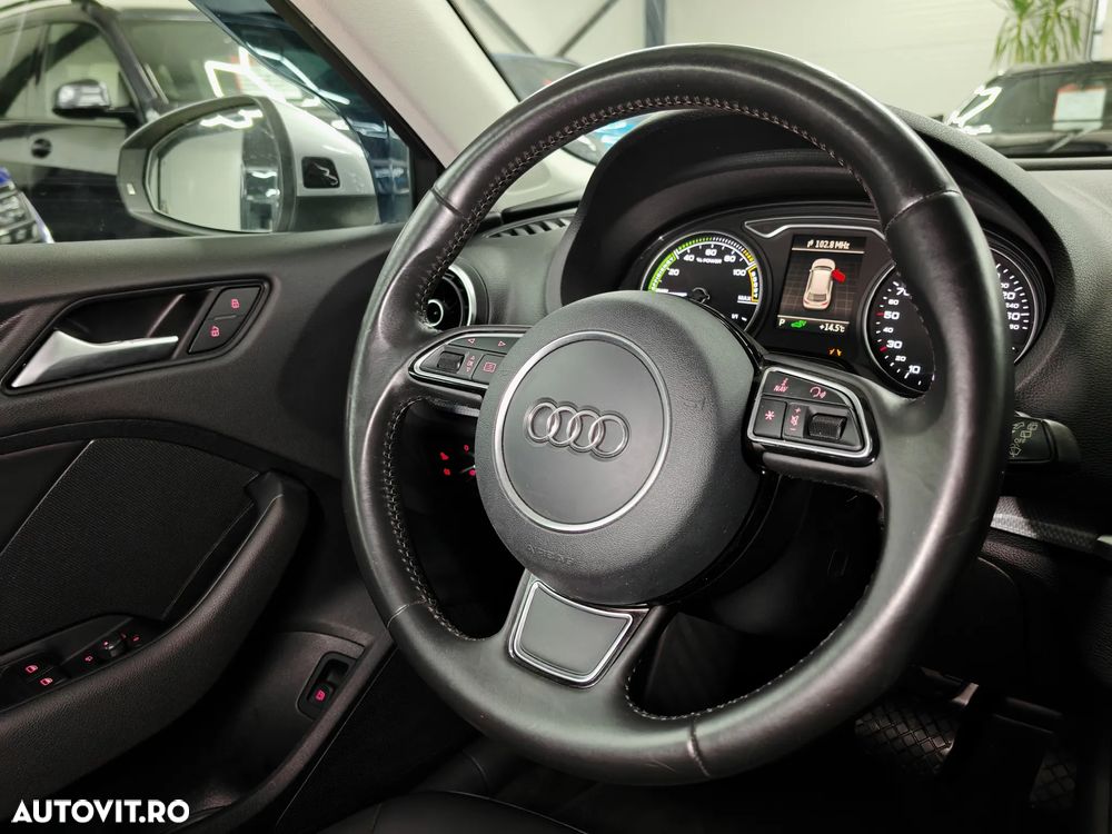 Audi A3 1.4 TFSI Sportback e-tron Ambiente - 11