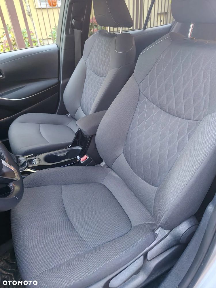 Toyota Corolla 1.6 Comfort - 11