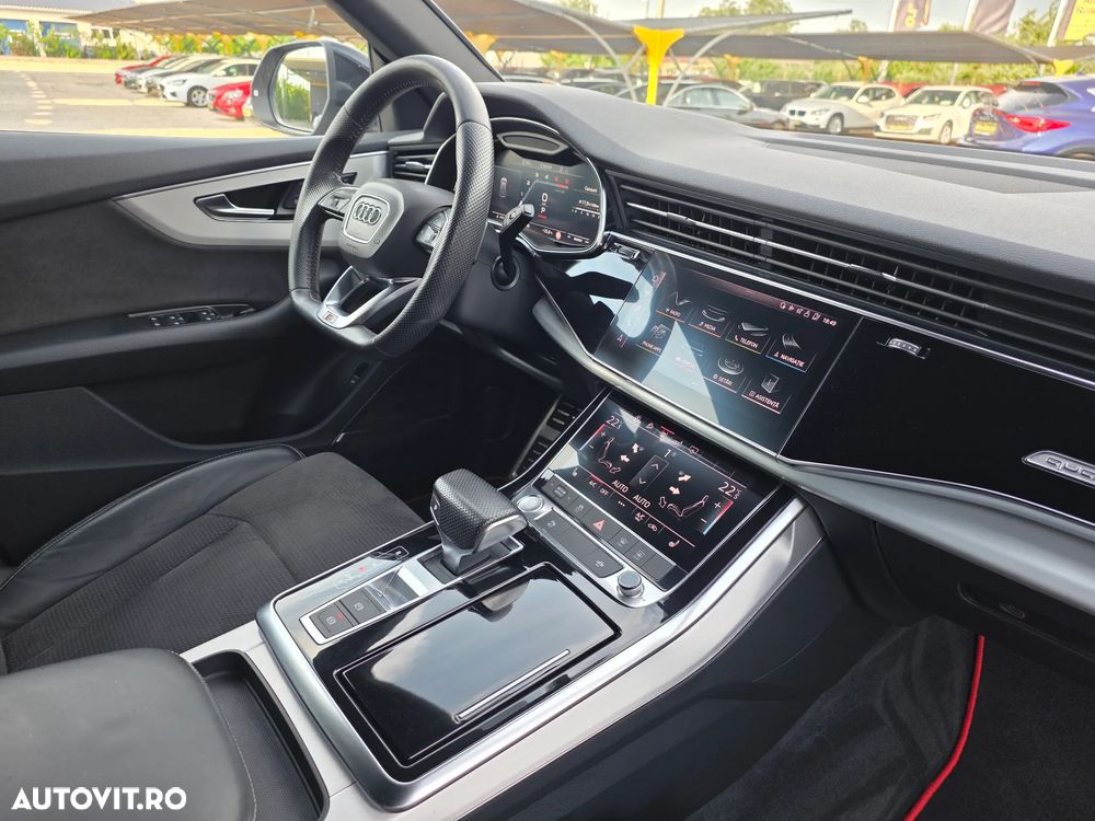 Audi Q8 - 13