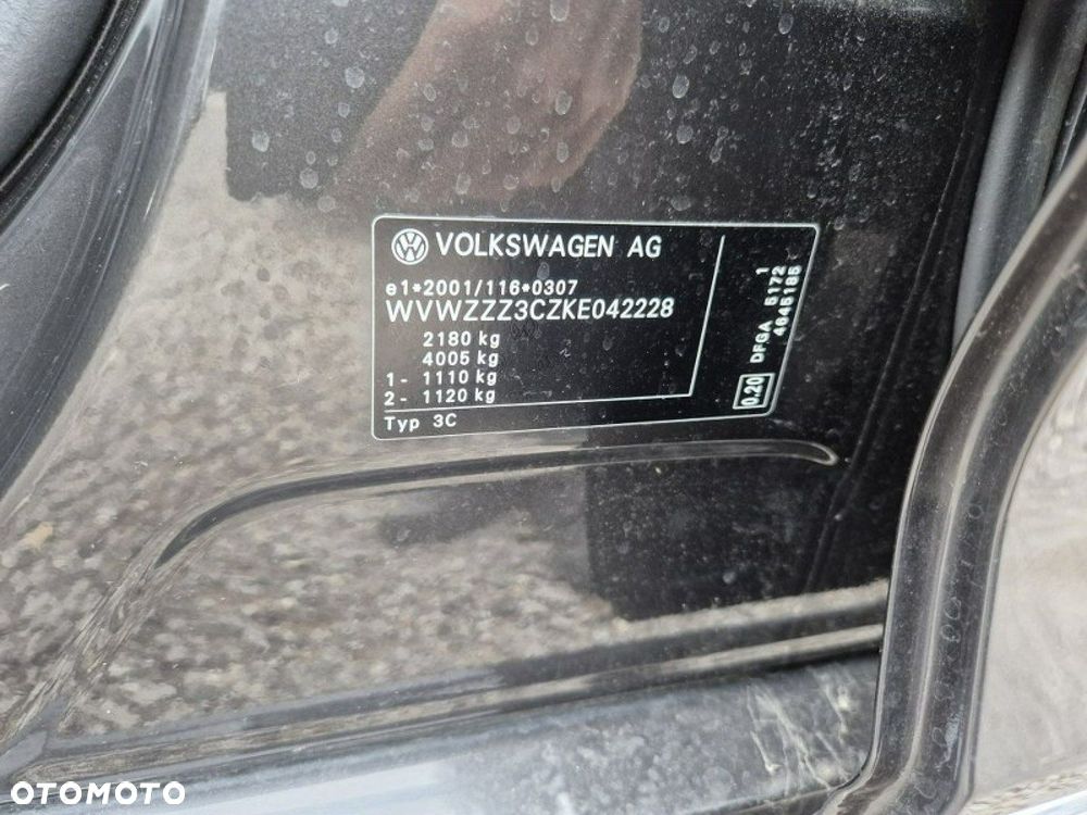 Volkswagen Passat - 24