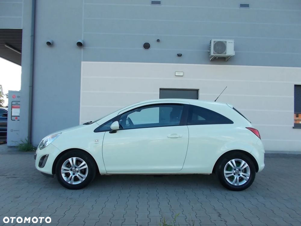 Opel Corsa 1.4 16V Satellite - 5