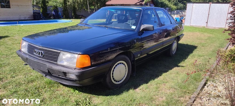 Audi 100 2.3 E - 1