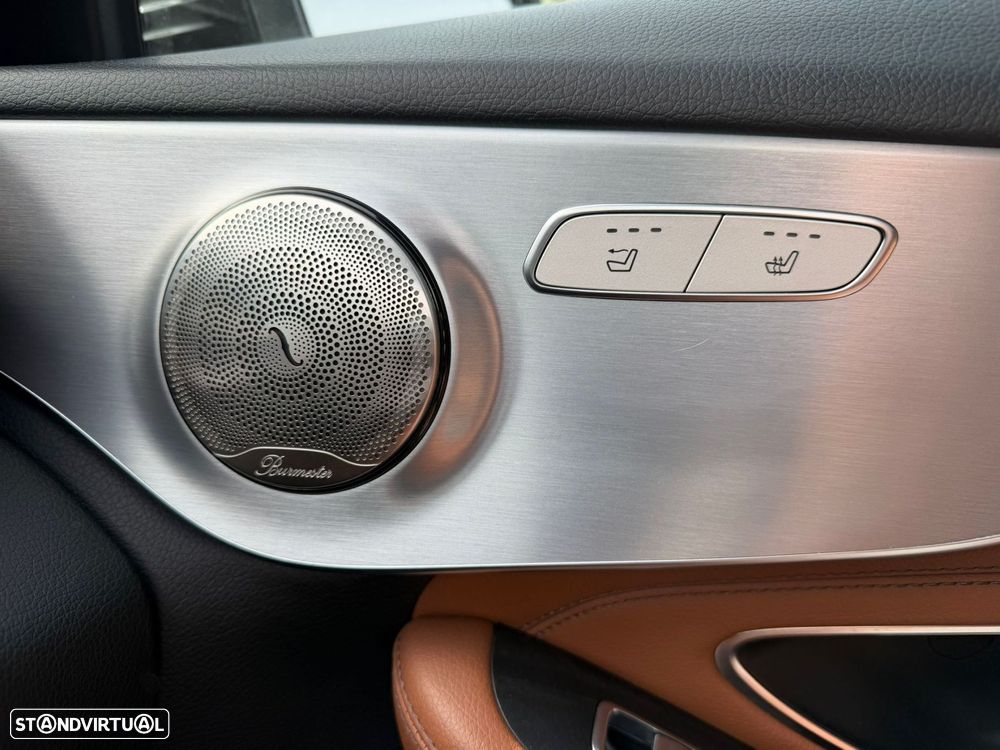 Mercedes-Benz C 200 Cabrio 4Matic 9G-Tronic AMG Line - 24