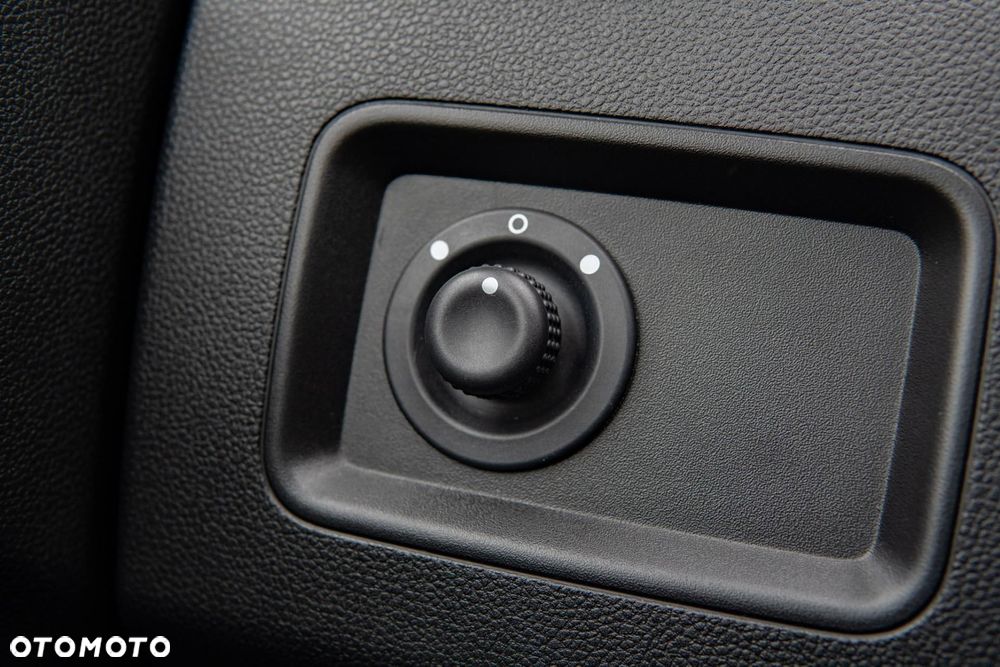 Dacia Duster 1.6 SCe Comfort - 29