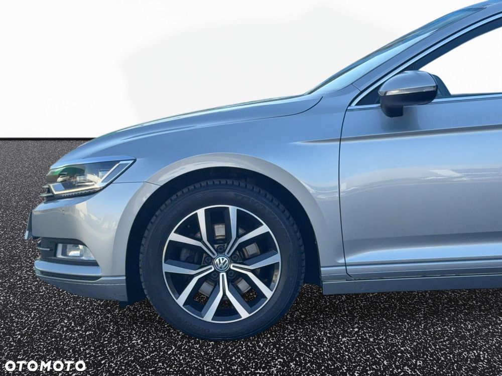 Volkswagen Passat - 10