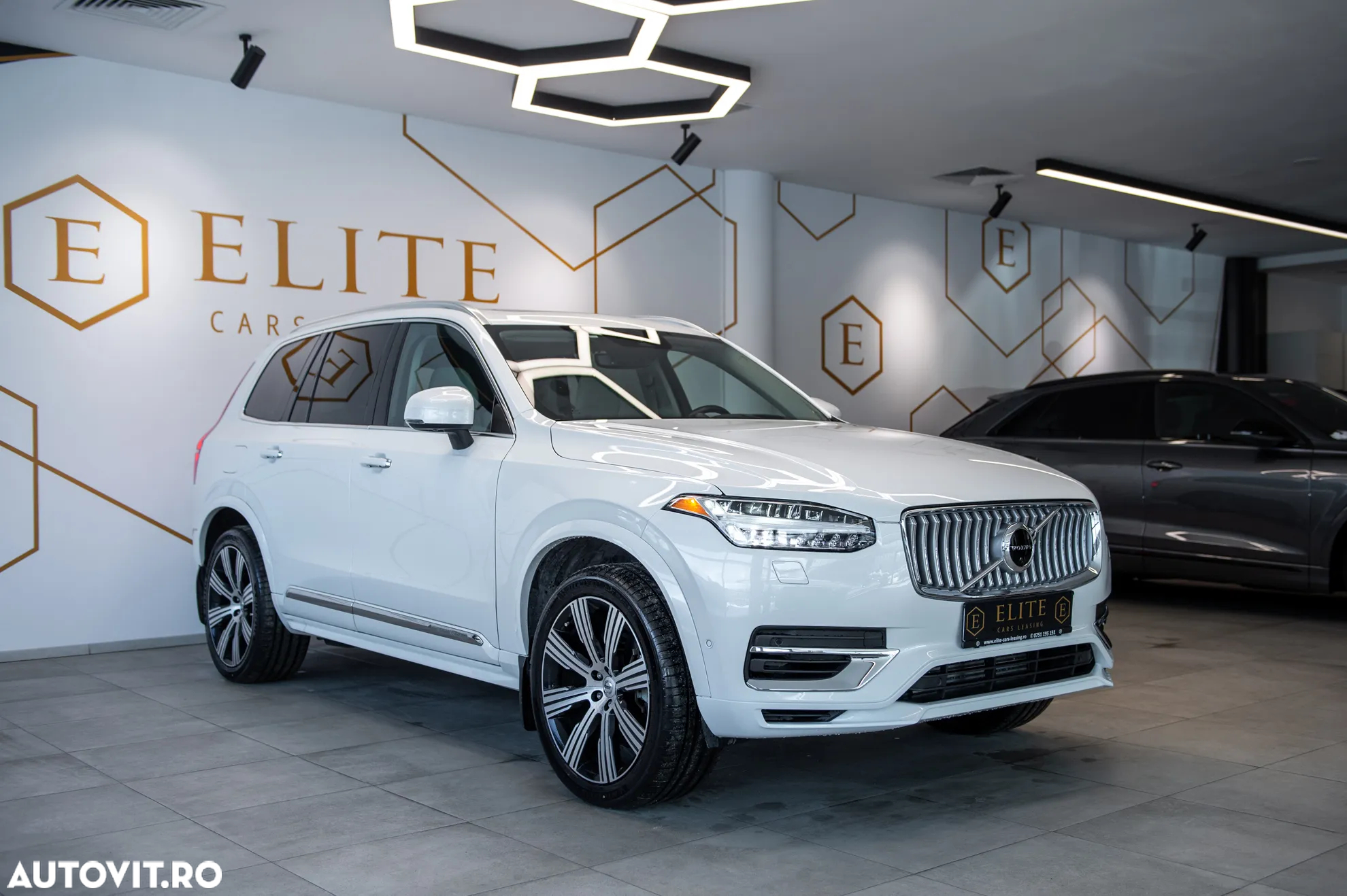 Volvo XC 90 T8 AWD Twin Engine Geartronic Inscription - 3