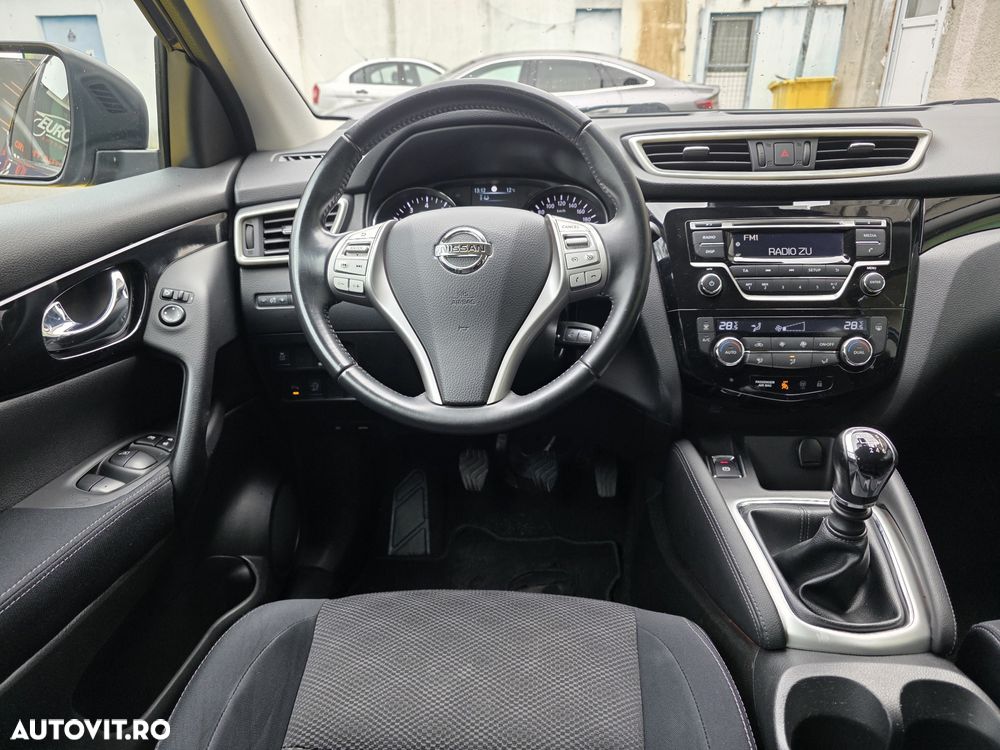 Nissan Qashqai 1.2 DIG-T ACENTA - 4