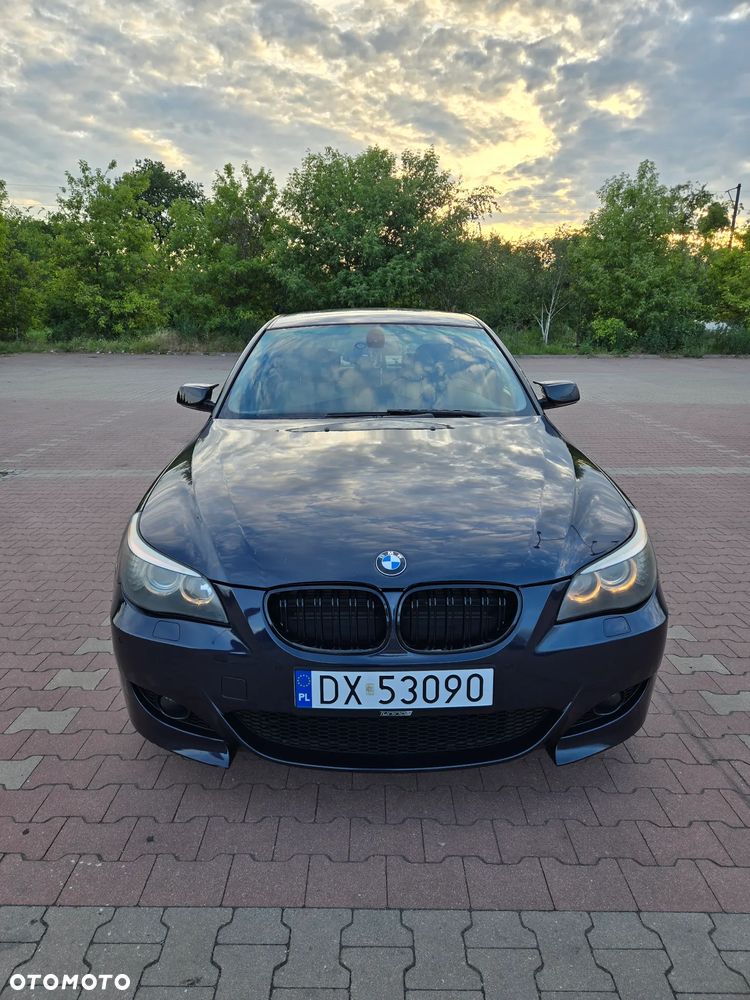 BMW Seria 5 525d - 2