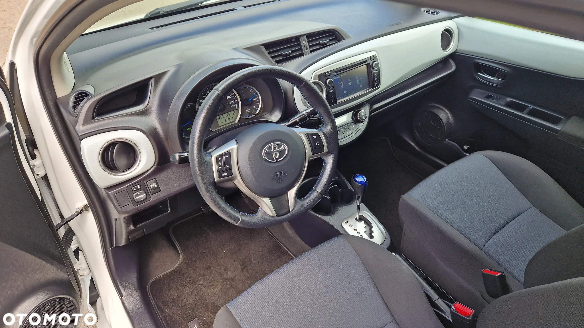 Toyota Yaris Hybrid 1.5 VVT-i Comfort - 12