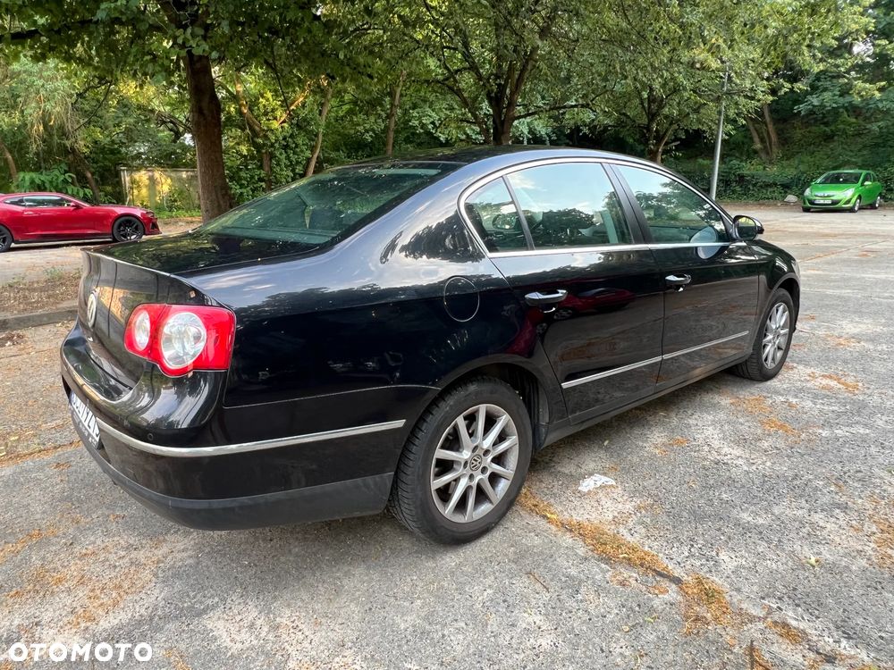 Volkswagen Passat 2.0 FSI Comfortline - 5
