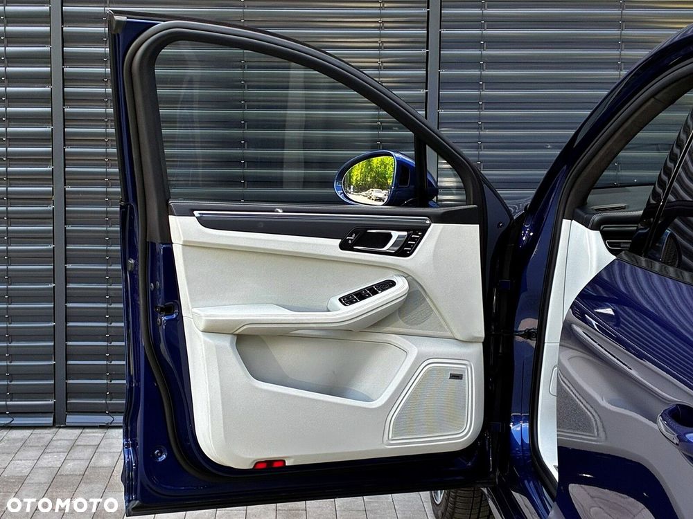 Porsche Macan Standard - 17