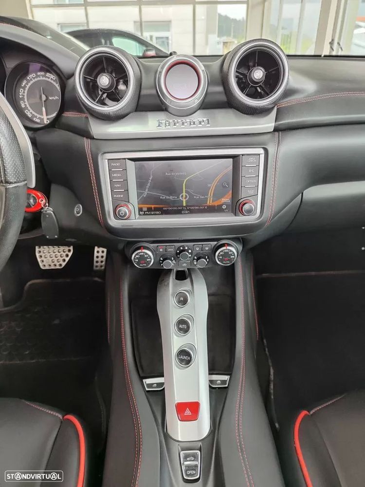 Ferrari California T - 37