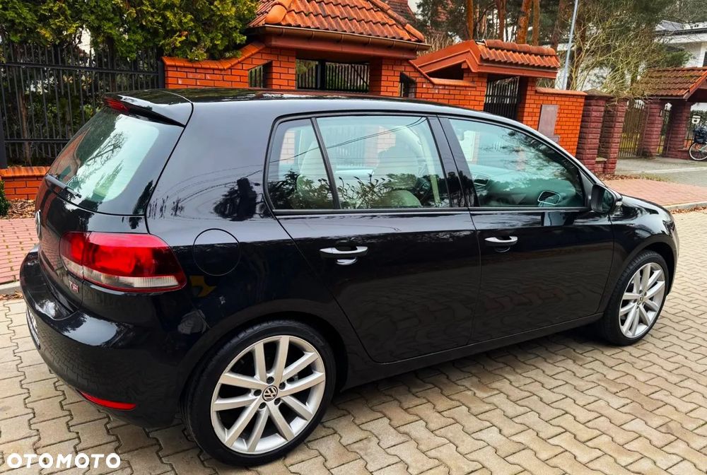 Volkswagen Golf 1.4 TSI Highline - 26