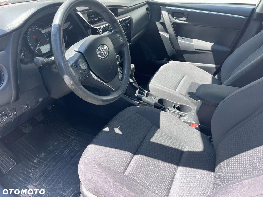 Toyota Corolla 1.4 D-4D Active EU6 - 4