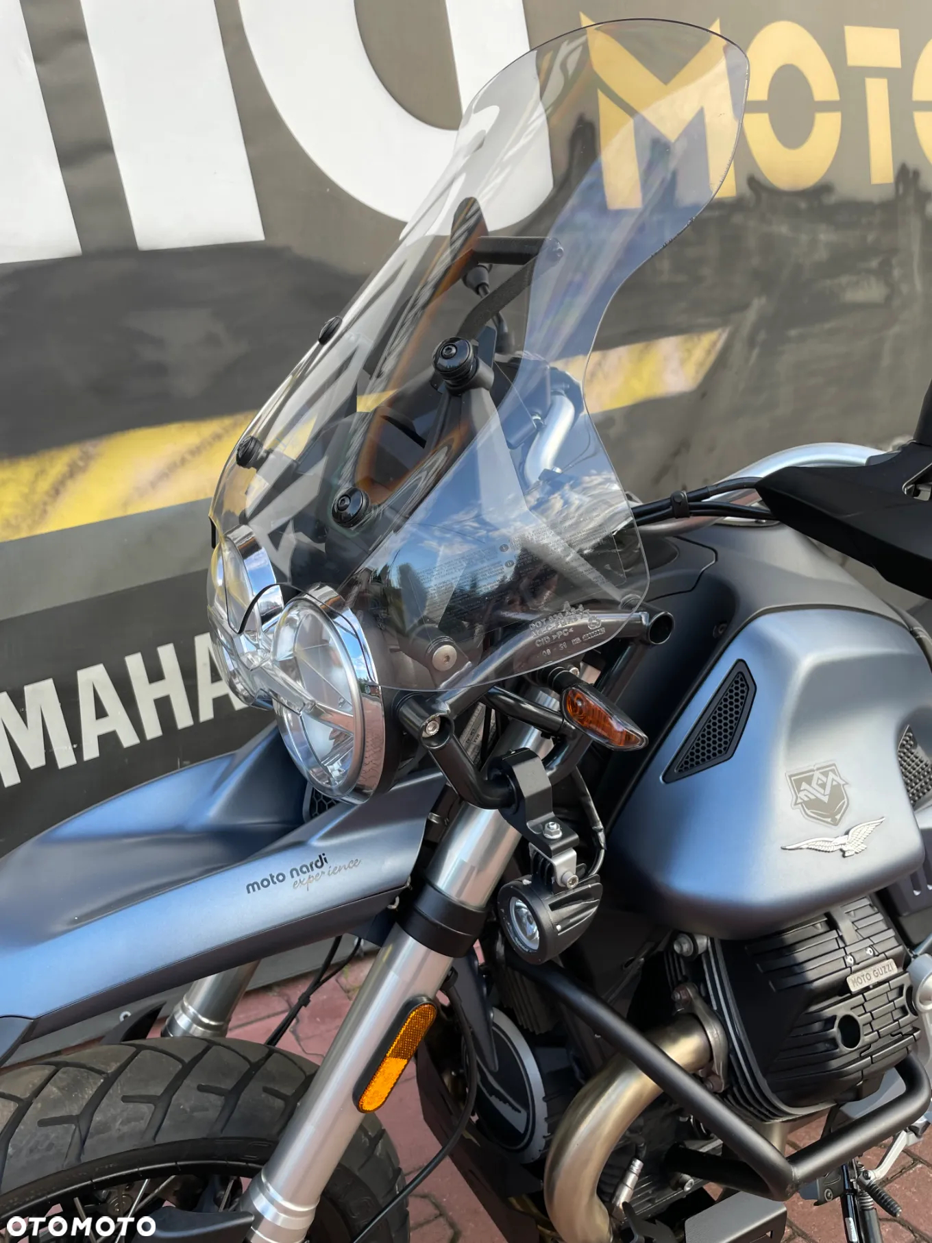 Moto Guzzi V85 - 8