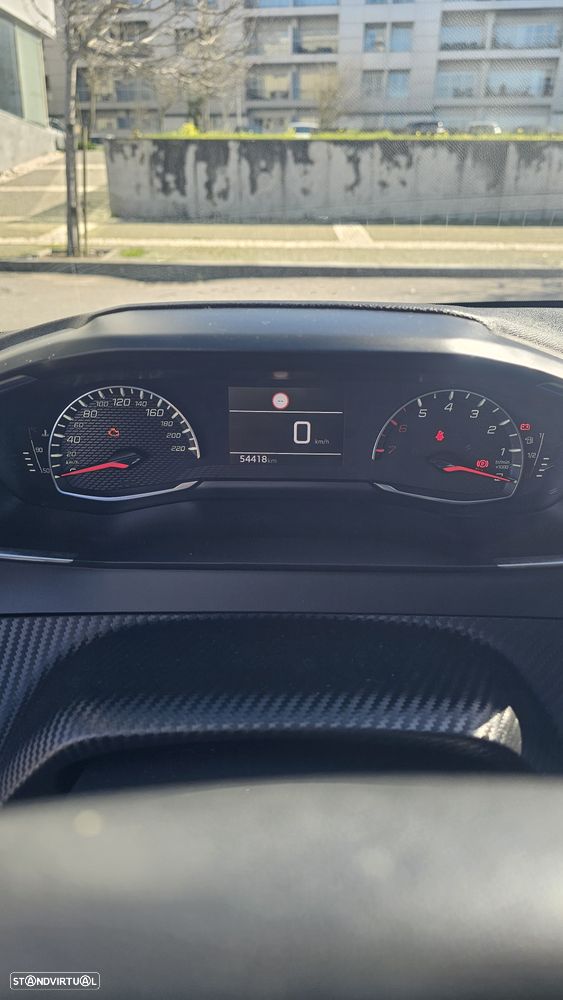 Peugeot 208 1.2 PureTech Active Pack - 8