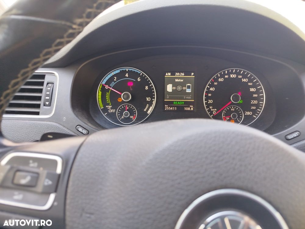 Volkswagen Jetta 1.4 DSG Highline - 11