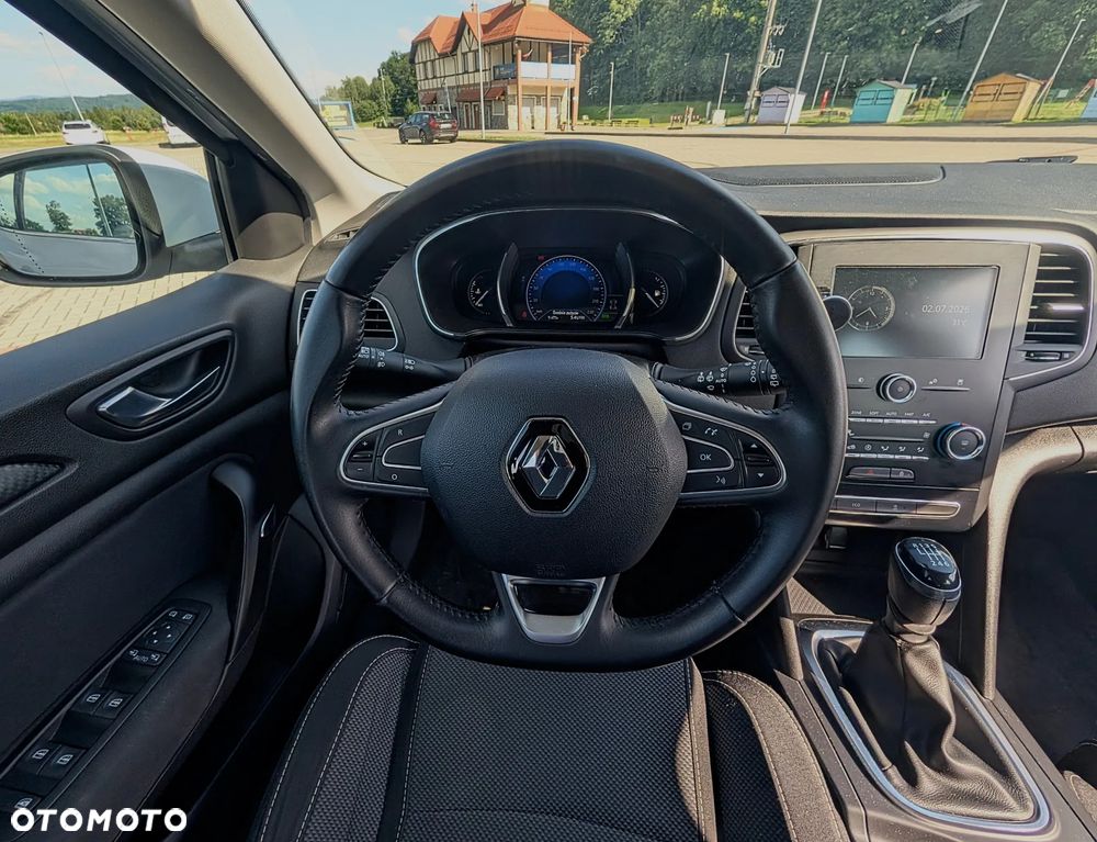 Renault Megane 1.5 Blue dCi Zen - 11