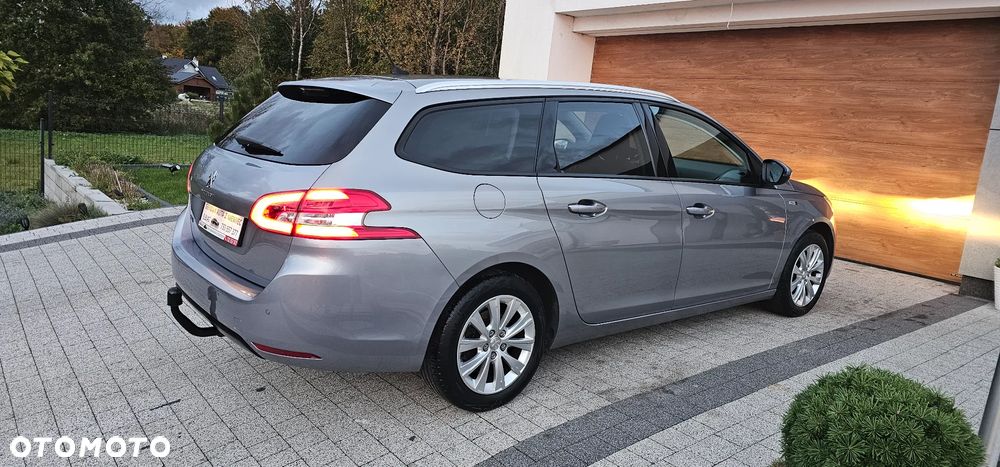 Peugeot 308 SW BlueHDi 120 Stop & Start Allure - 26