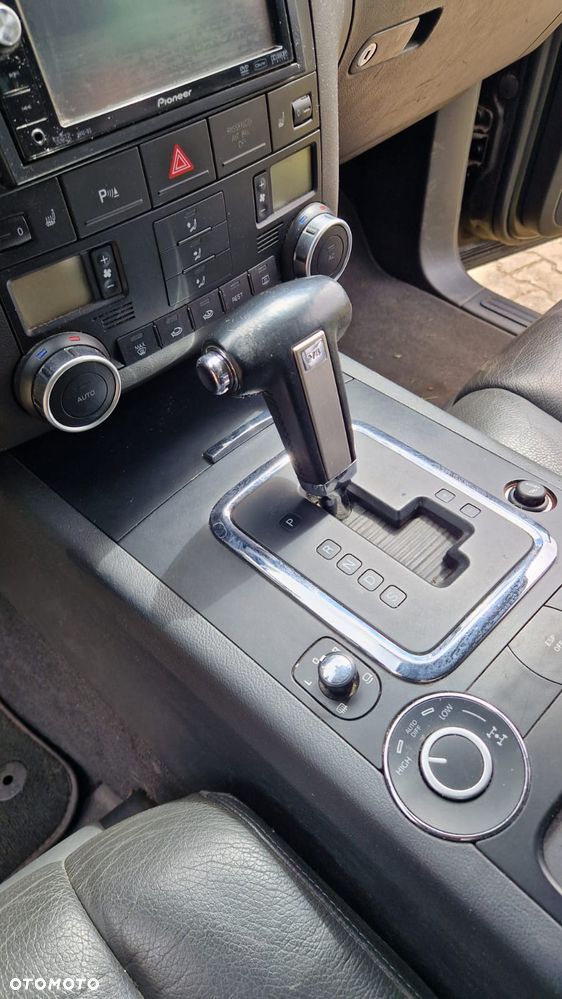 Volkswagen Touareg 3.0 V6 TDI DPF Perfect Tiptr - 13