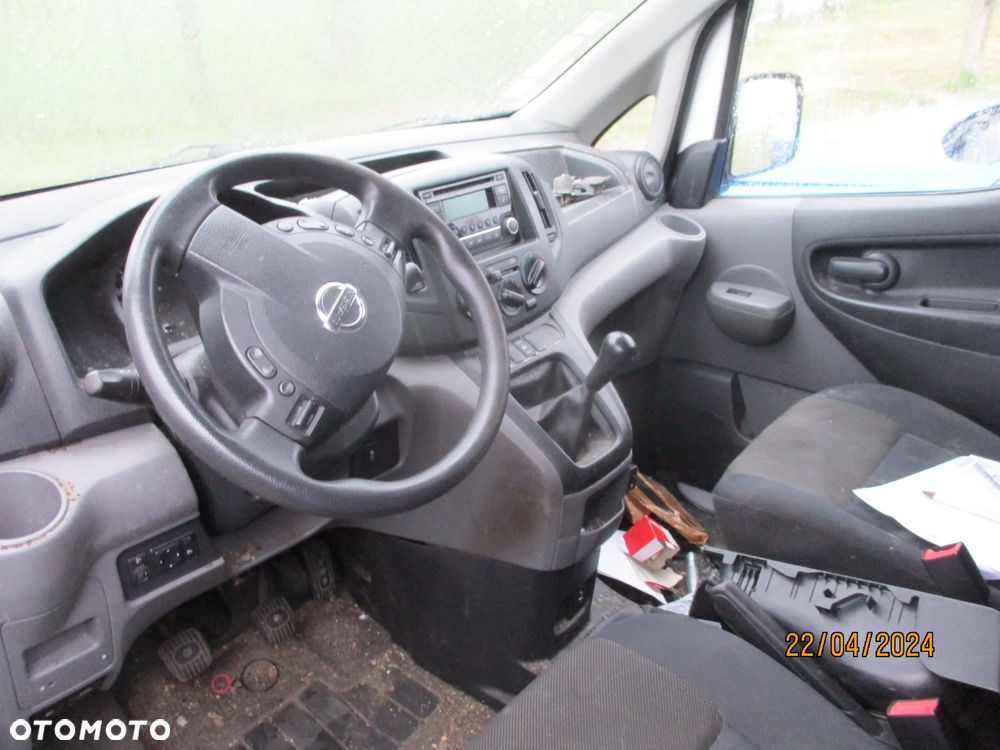 Nissan NV200 - 14