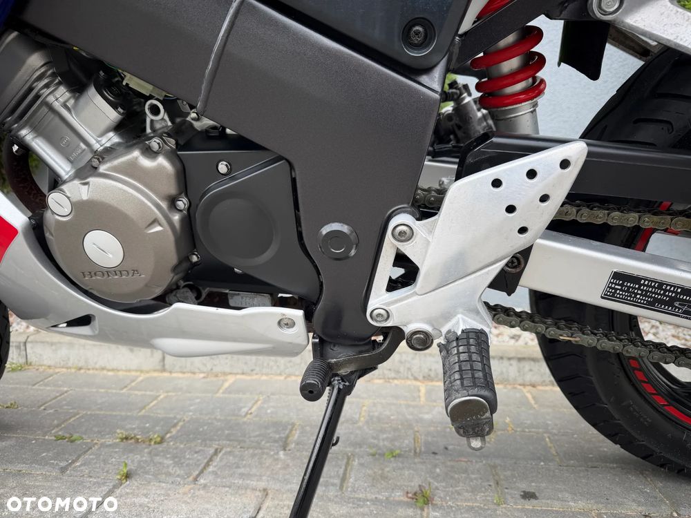 Honda CBR - 37