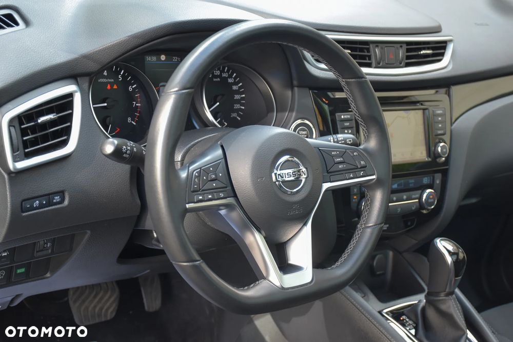 Nissan Qashqai 1.3 DIG-T Tekna DCT - 22