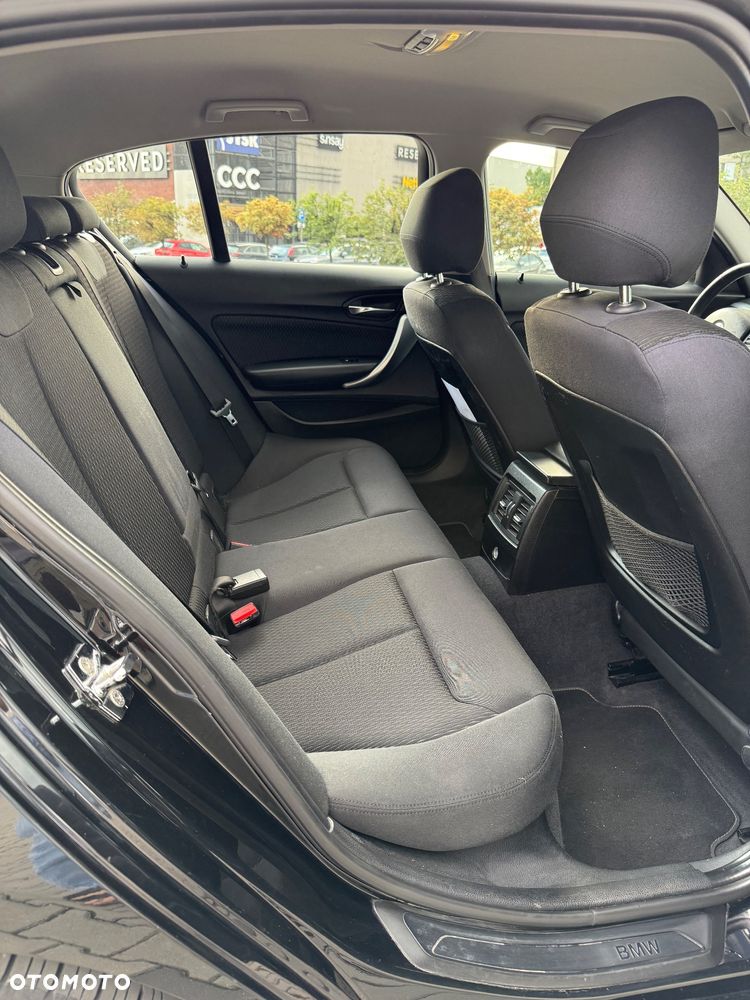 BMW Seria 1 116i - 17